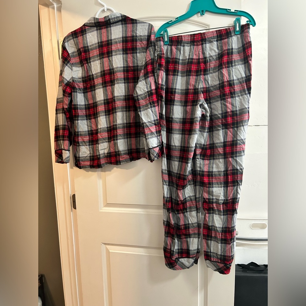 VICTORIA'S SECRET Flannel‎ Oversized Long Pajama Set size large - Picture 5 of 8